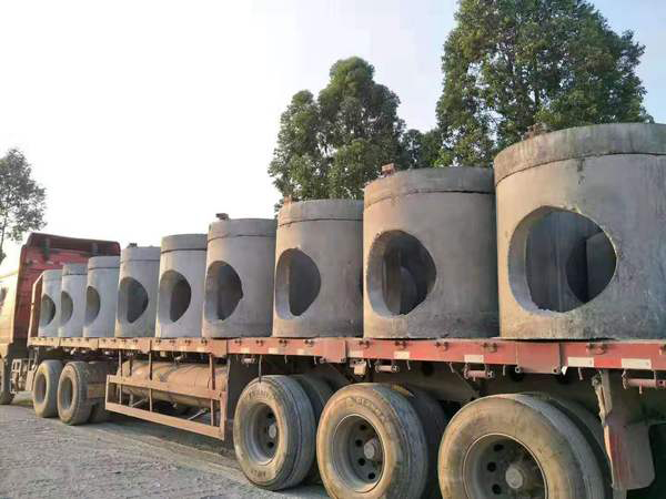 佛山順德選檢查井找 華堅(jiān) 實(shí)力廠家,高品質(zhì),大量現(xiàn)貨.