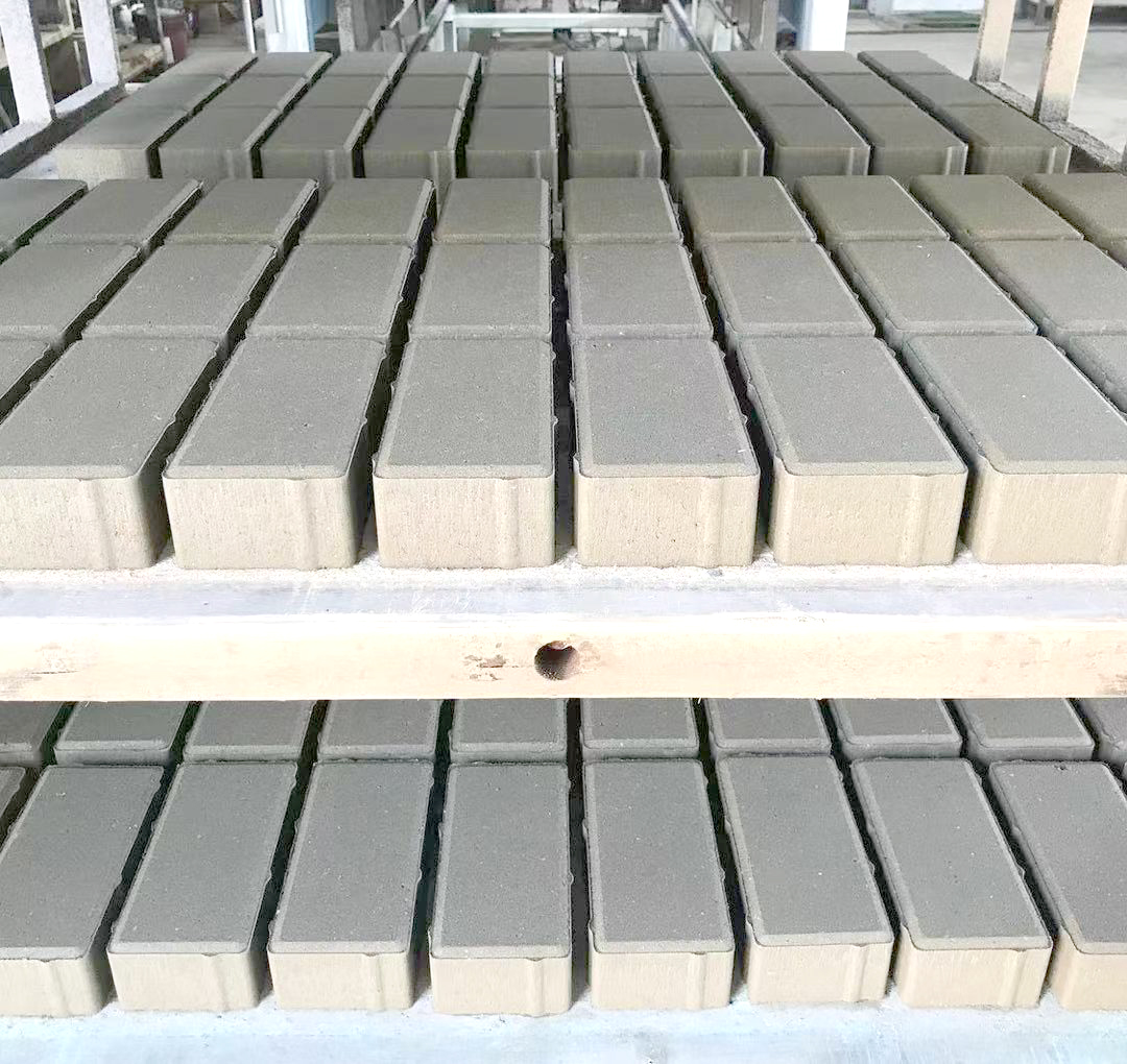 佛山順德透水磚水泥制品型號全選華堅-規(guī)格齊全-價格優(yōu)惠