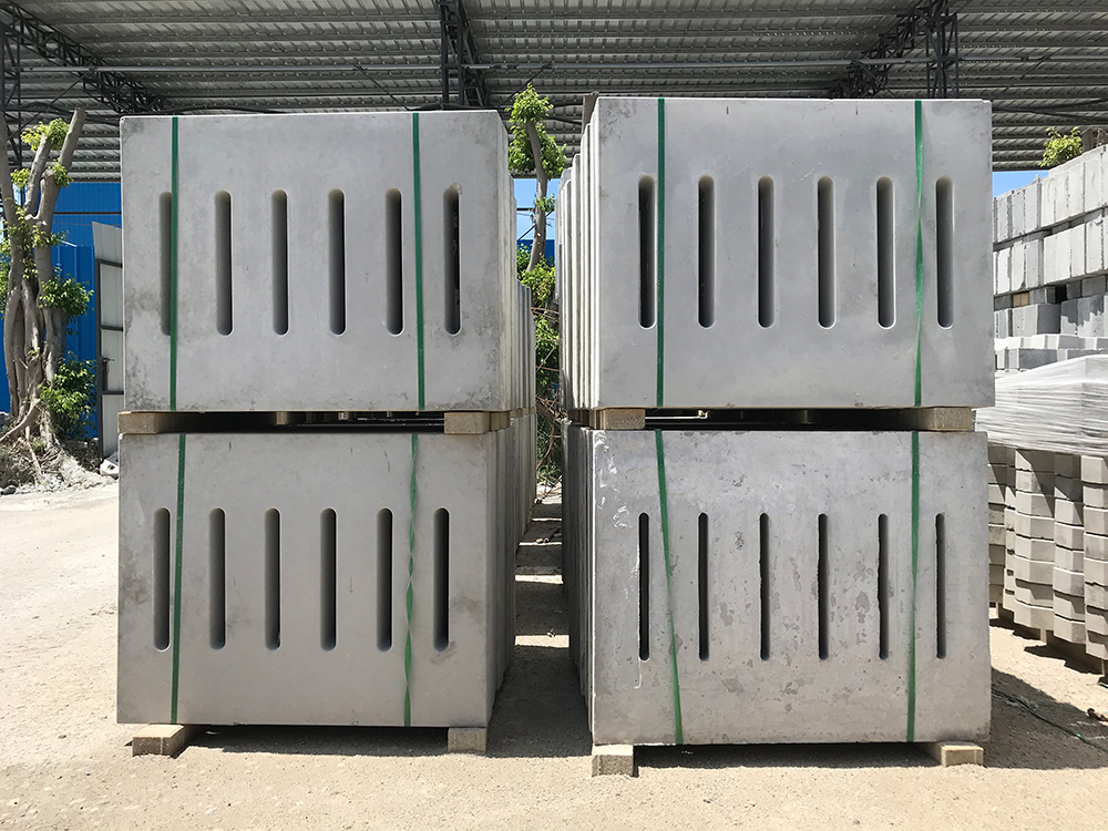 廣州南沙水泥蓋板首選<廣東華堅水泥制品構(gòu)件>,經(jīng)久耐用,規(guī)格齊全!