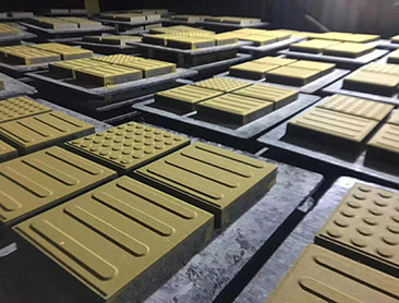 佛山順德透水磚選華堅(jiān)-專業(yè)市政水泥制品,本月大促,歡迎咨詢!